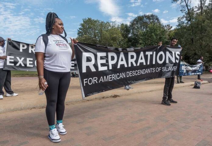 Washington,,Dc,-,Oct.,16,,2021:,Activists,Demonstrate,At,White