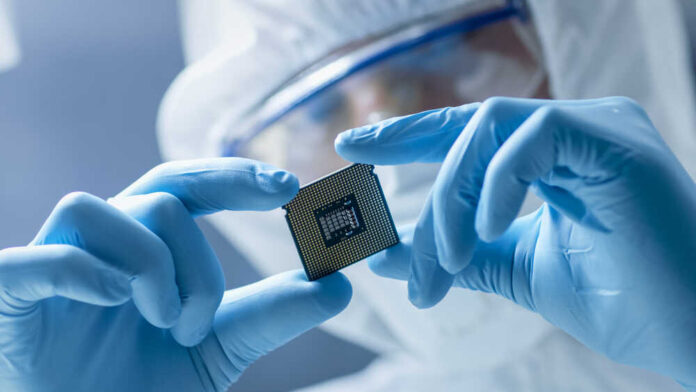 In,Ultra,Modern,Electronic,Manufacturing,Factory,Design,Engineer,In,Sterile