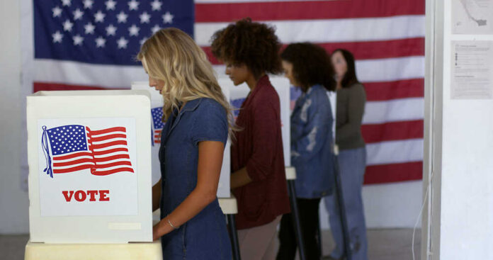 Four,Women,Of,Various,Demographics,,Young,Blonde,Woman,In,Front,