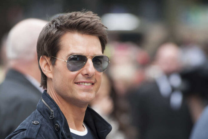 Tom,Cruise,Arriving,For,The,Rock,Of,Ages,Premiere,,Odeon