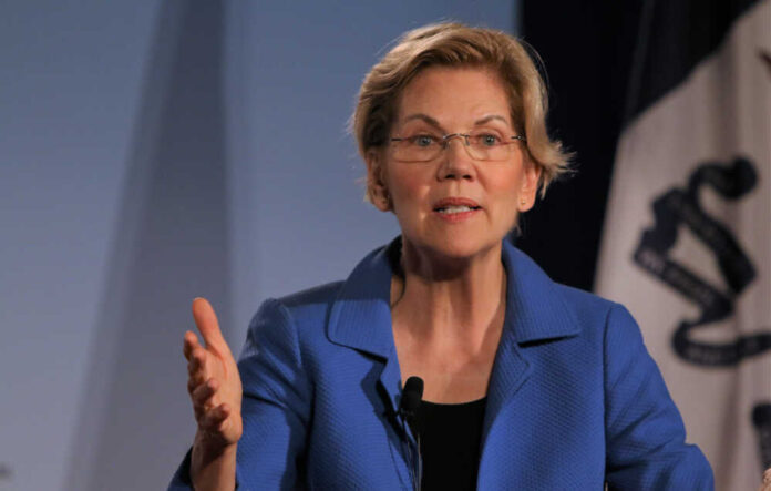 Sioux,City,,Iowa,-,July,19,,2019:,Massachusetts,Senator,Elizabeth