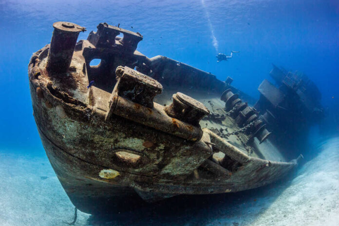 Kittiwake,Ship,Wreck,In,Color
