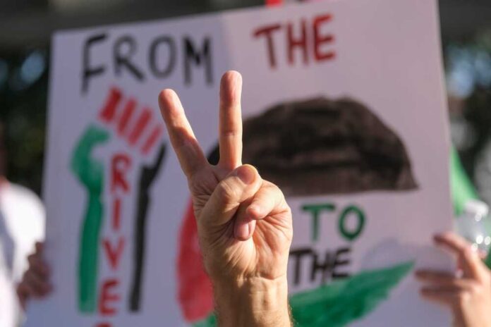 Pro-palestine,Demonstrators,Take,Place,In,A,Rally,To,Protest,The