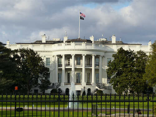 Washington,Dc,,Usa,-,November,2019:,Picture,Showing,The,White The White House with an American flag flying above it